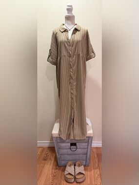 NWT Very J She’s Got Class Taupe Striped Button-Front Maxi Shirt Dress